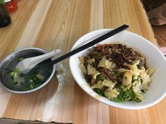 -罗家杏传统特色海南粉(人民西路总店)