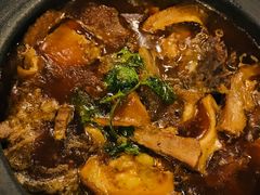 -霄汉牛三鲜湖北砂锅菜(万松园2店)