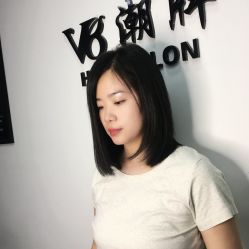 -V8潮牌·接发烫染连锁