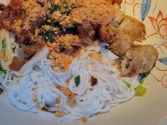 越式特色檬粉-大头虾越式风味餐厅(光明广场店)