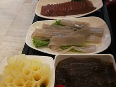 -热火朝天鲜切牛肉火锅(南强街巷店)