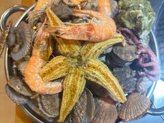 -锅老头海鲜铁锅炖