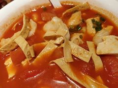 -渝是乎酸菜鱼(龙旗购物中心店)