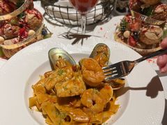-Mogul Eatery·大亨餐酒馆