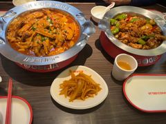 -胖哥俩肉蟹煲(杭州大厦中央广场店)