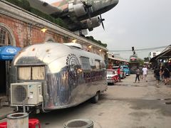 -席娜卡琳火车铁道夜市