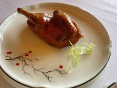 玻璃皮润烧乳鸽王-富力丽思卡尔顿酒店·丽轩中餐厅