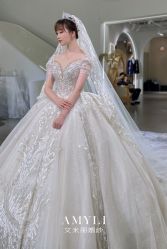 -艾米丽婚纱礼服