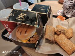 -肯德基(西影路店)