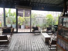 -拖板鞋咖啡旅行酒店(春熙路地铁站店)