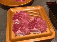 -牛YO寿喜烧·铁板烧和牛火锅自助(市府恒隆店)