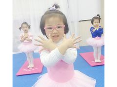 -小芳舞蹈团·少儿舞蹈·中国舞(龙江校区)