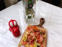 -九月里.自由花园餐厅