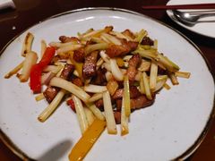 -广州中心皇冠假日酒店·百粤楼