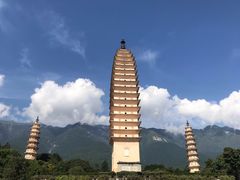-三塔倒影公园