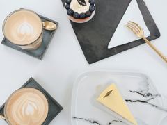 -UNI UNI(环亚凯瑟琳店)