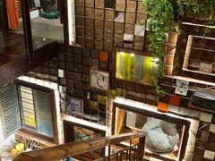 -Cuc Gach Quan Restaurant
