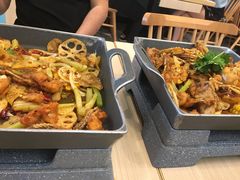 招牌悦蓉牛蛙干锅-精悦蓉(松江万达广场店)