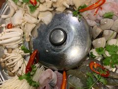 -Thai Market Restaurant( 04 Tran Quoc Toan)