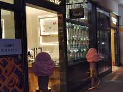 门面-VENCHI 闻绮(上海佛罗伦萨小镇店)