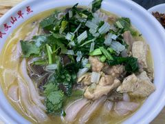 -文山荷鲜居(翠湖店)