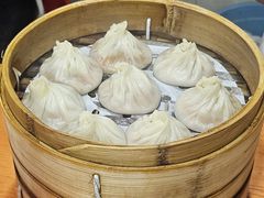 -莱莱小笼·乔艾