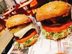 -The Habit Burger Grill 哈比特汉堡(复兴soho店)