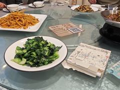-莲餐厅·湖北菜·潜江小龙虾店(愚园路店)