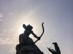-巴陵广场