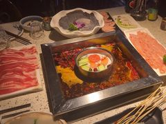 -二荆条·蜀鲜汇城市森林火锅