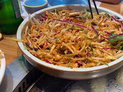 -山河屯铁锅炖·非遗东北菜(南山店)