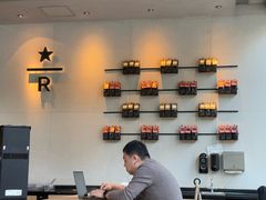 -星巴克臻选(杭州嘉里中心1F店)