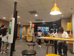 -麦当劳(民盈·国贸城店)