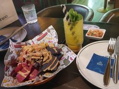 -Famous肥猫墨西哥音乐餐吧(五棵松华熙LIVE店)