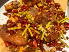 -川流不息·地道川菜·小龙虾(松东路店)