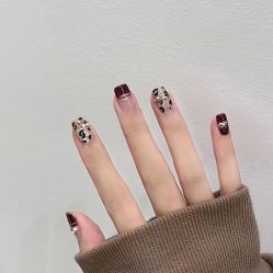 -悦指间美甲美睫