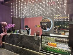 -花隐·美芙炫海菲秀皮肤管理中心