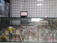 -爱上花开·蛋糕·安佳动物奶油轻奢私人定制(凯德店)