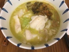 -阿香米线(大唐西市大润发店)