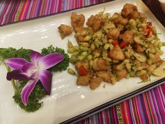 -香巴拉云南餐厅(华莱坞店)