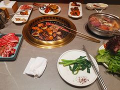 -黑金·寻焰自助百汇(中街店)