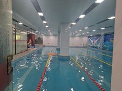 -宝德龙游泳健身