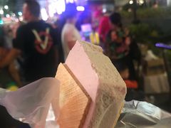-詹爷爷乌节路街头冰淇淋