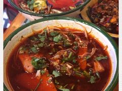 -拈签一笑黄牛肉辣卤串串