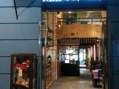 -香巴拉云南餐厅(华莱坞店)