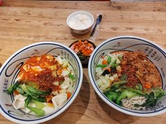 -陇上秦轩西安biangbiang面(朝龙汇店)