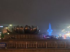 -泉城广场