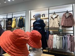 -王府井奥莱临潼小镇(临潼店)