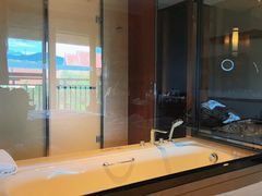 -西双版纳融创皇冠假日度假酒店