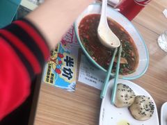 -小杨生煎(金山百联购物中心3楼店)